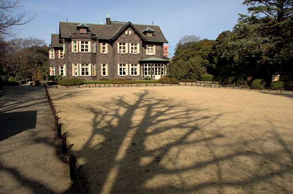 旧古河邸と和洋庭園
