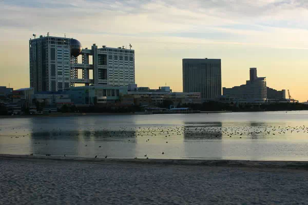 レインボーブリッジを歩いて渡る