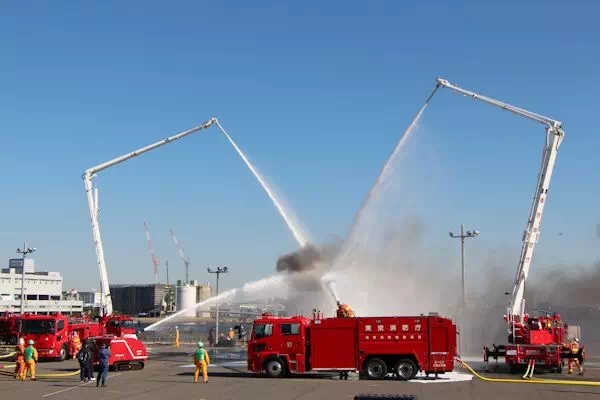 新春恒例 東京消防出初め式