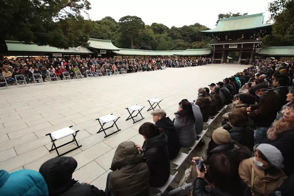 明治神宮で奉納土俵入り（手数入り）