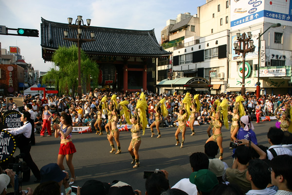 浅草サンバカーニバル