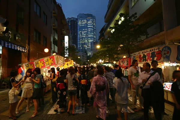 麻布十番納涼祭り / 六本木ヒルズ盆踊り