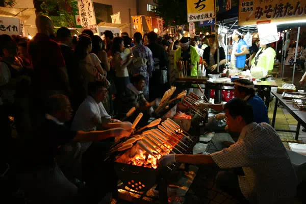 麻布十番納涼祭り / 六本木ヒルズ盆踊り